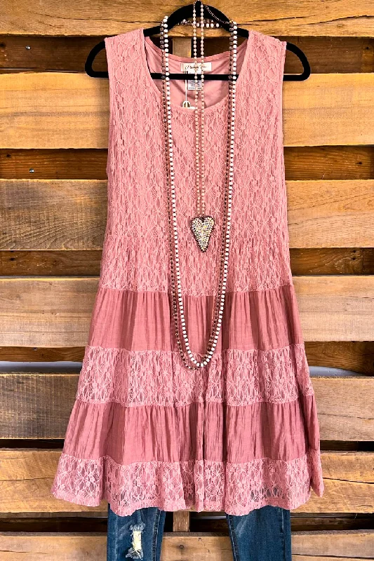 She's a Ray Of Sunshine Dress - Mauve